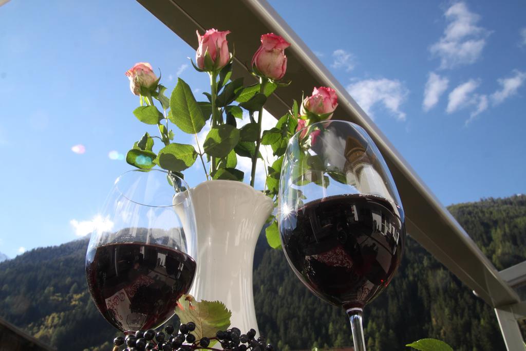 Apart Rustica Kaunertal Exterior photo